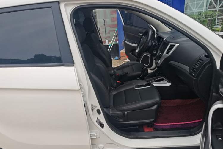 Used CHANGAN CS35 2016 1.6L Manual Luxury Model China V Standard Right Front Seat