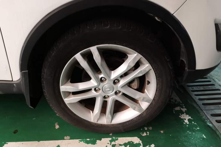 Used CHANGAN CS35 2016 1.6L Manual Luxury Model China IV Standard Right Front Wheel Hub