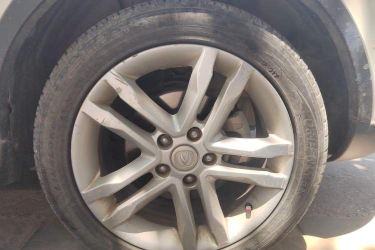 Used CHANGAN CS35 2016 1.6L Manual Luxury Model China IV Standard Right Front Wheel Hub