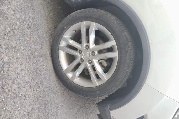 Used CHANGAN CS35 2016 1.6L Automatic Luxury Model China IV Standard Right Front Wheel Hub