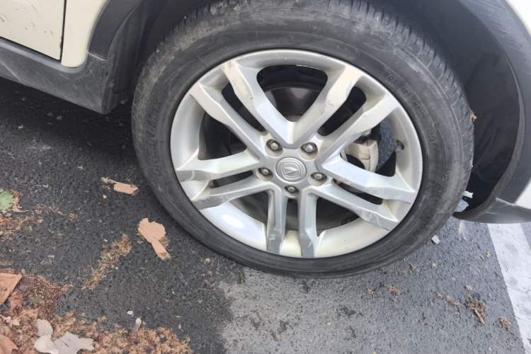 Used CHANGAN CS35 2016 1.6L Manual Luxury Model China IV Standard Right Front Wheel Hub