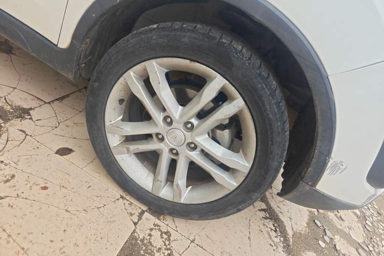 Used CHANGAN CS35 2016 1.6L Automatic Luxury Model China IV Standard Right Front Wheel Hub