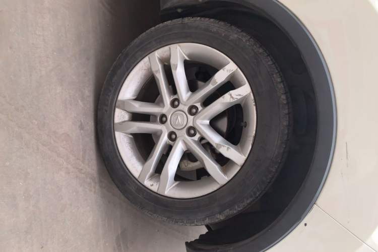 Used CHANGAN CS35 2016 1.6L Manual Luxury Model China IV Standard Right Front Wheel Hub