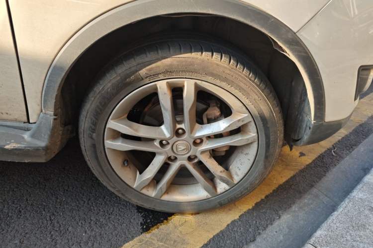 Used CHANGAN CS35 2016 1.6L Manual Luxury Model China IV Standard Right Front Wheel Hub