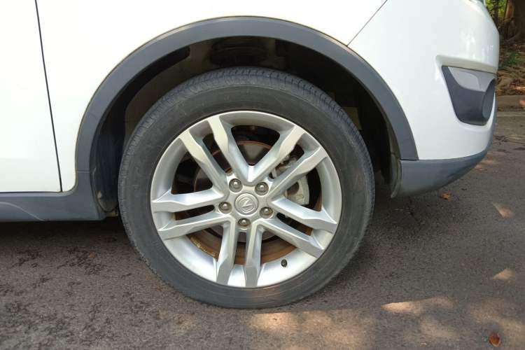 Used CHANGAN CS35 2016 1.6L Manual Luxury Model China V Standard Right Front Wheel Hub
