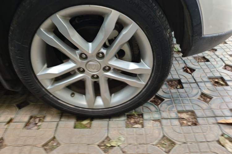 Used CHANGAN CS35 2016 1.6L Automatic Luxury Model China IV Standard Right Front Wheel Hub