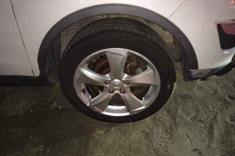 Used CHANGAN CS35 2016 1.6L Automatic Prestige Model China IV Standard Right Front Wheel Hub