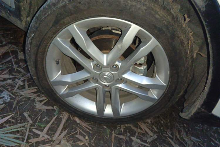 Used CHANGAN CS35 2016 1.6L Manual Luxury Model China IV Standard Right Front Wheel Hub