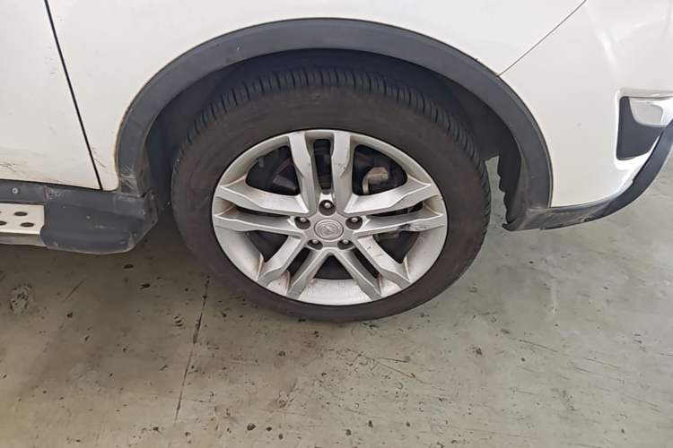 Used CHANGAN CS35 2016 1.6L Manual Luxury Model China IV Standard Right Front Wheel Hub