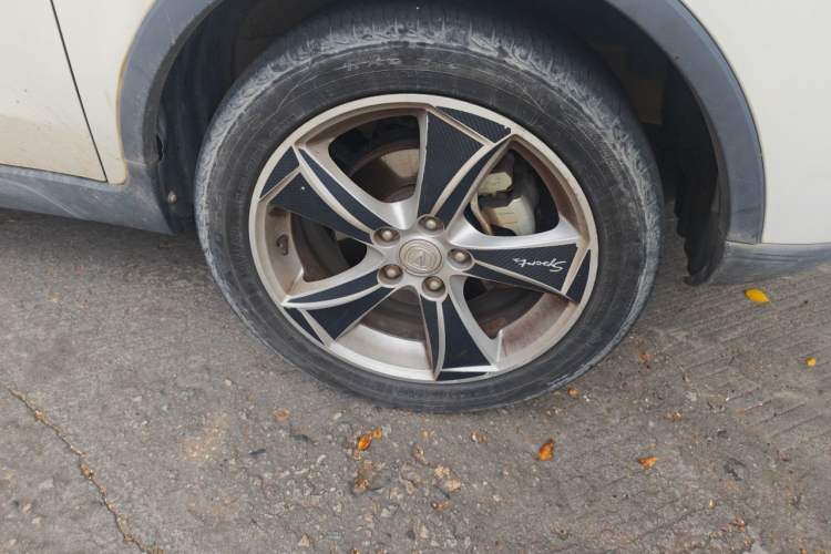 Used CHANGAN CS35 2016 1.6L Automatic Prestige Model China IV Standard Right Front Wheel Hub