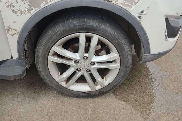 Used CHANGAN CS35 2016 1.6L Automatic Luxury Model China V Standard Right Front Wheel Hub