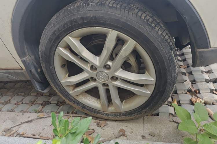 Used CHANGAN CS35 2016 1.6L Manual Luxury Model China IV Standard Right Front Wheel Hub