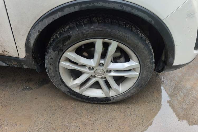 Used CHANGAN CS35 2016 1.6L Automatic Luxury Model China V Standard Right Front Wheel Hub