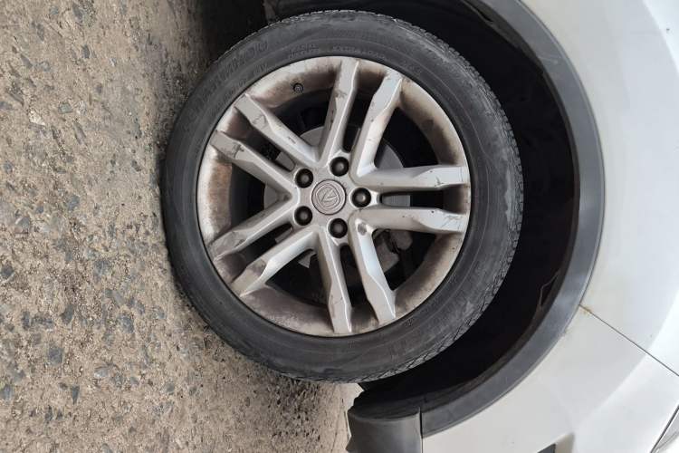 Used CHANGAN CS35 2016 1.6L Automatic Luxury Model China IV Standard Right Front Wheel Hub