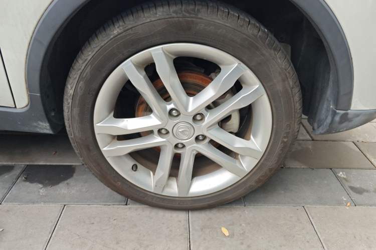 Used CHANGAN CS35 2016 1.6L Automatic Luxury Model China IV Standard Right Front Wheel Hub