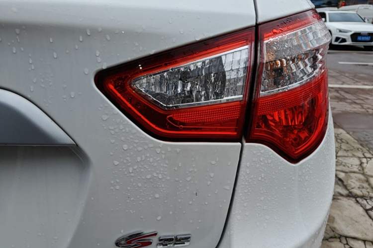 Used CHANGAN CS35 2016 1.6L Automatic Luxury Model China V Standard Right Rear Taillight