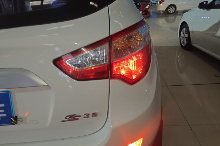 Used CHANGAN CS35 2016 1.6L Automatic Luxury Model China V Standard Right Rear Taillight