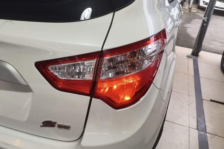 Used CHANGAN CS35 2016 1.6L Automatic Luxury Model China IV Standard Right Rear Taillight