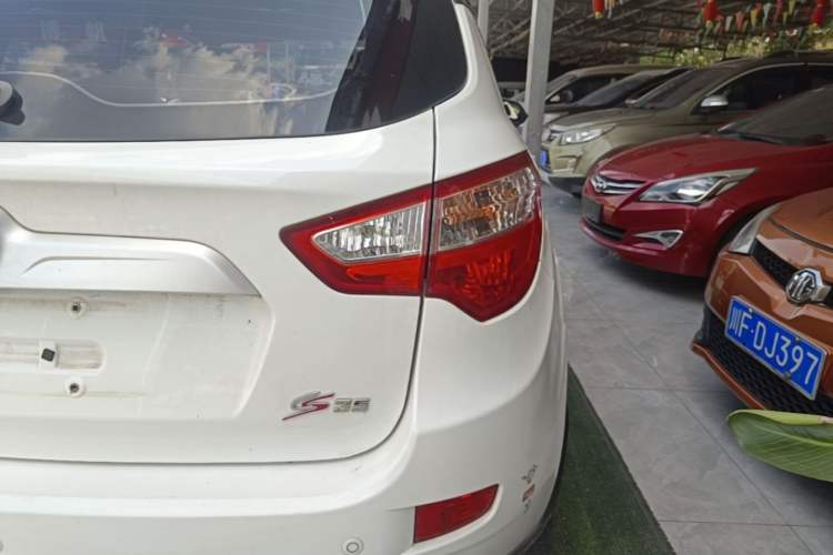 Used CHANGAN CS35 2016 1.6L Manual Luxury Model China V Standard Right Rear Taillight