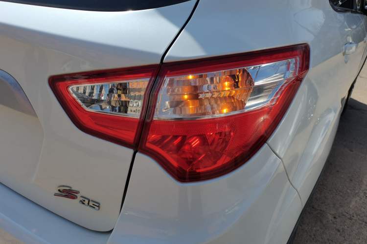 Used CHANGAN CS35 2016 1.6L Automatic Luxury Model China V Standard Right Rear Taillight