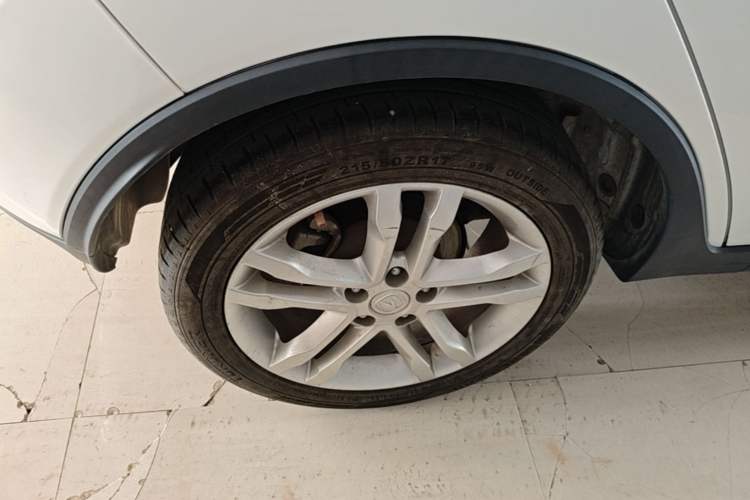Used CHANGAN CS35 2016 1.6L Manual Luxury Model China V Standard Right Rear Wheel Hub