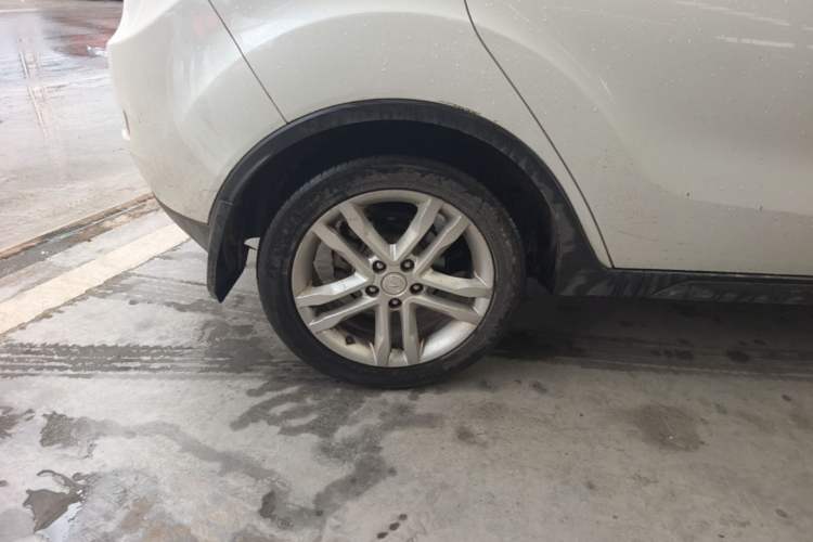 Used CHANGAN CS35 2016 1.6L Manual Luxury Model China V Standard Right Rear Wheel Hub