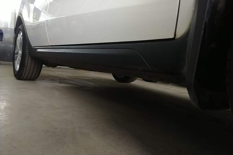 Used CHANGAN CS35 2016 1.6L Manual Luxury Model China IV Standard Right Side Sill