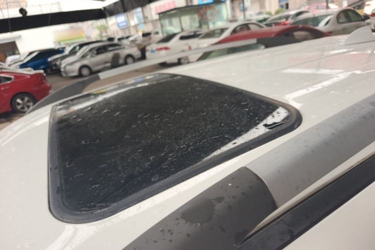 Used CHANGAN CS35 2016 1.6L Automatic Luxury Model China IV Standard Roof