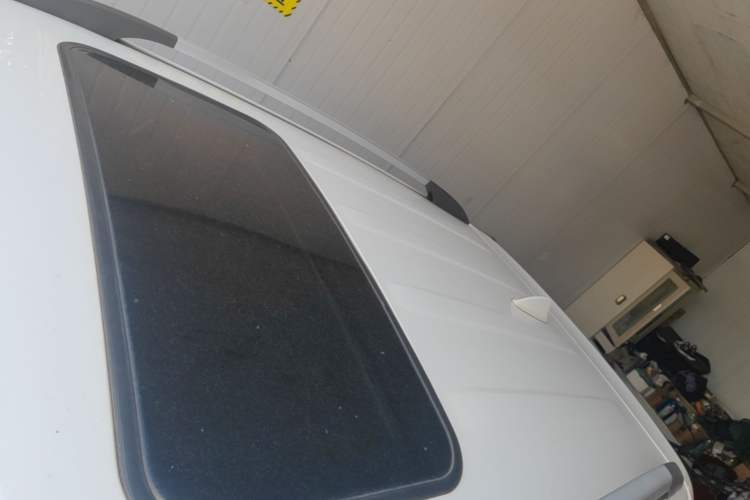 Used CHANGAN CS35 2016 1.6L Automatic Luxury Model China V Standard Roof