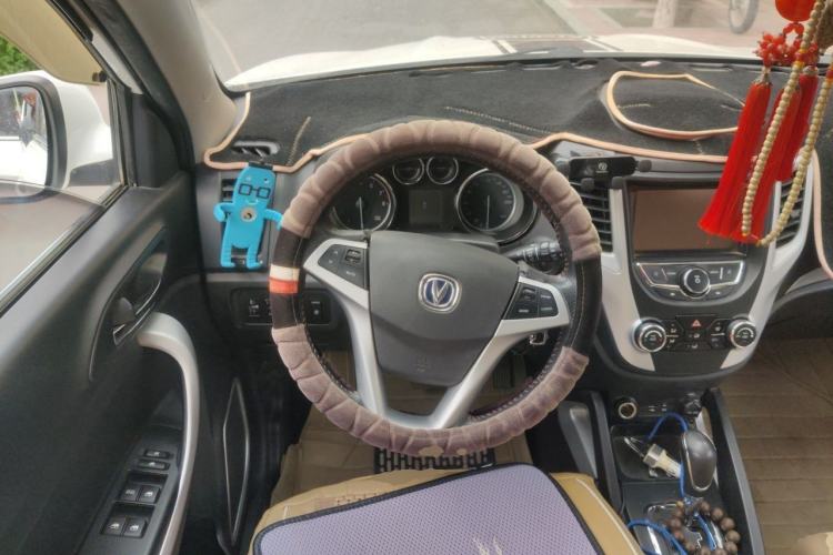 Used CHANGAN CS35 2016 1.6L Automatic Luxury Model China IV Standard Steering Wheel