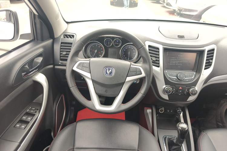 Used CHANGAN CS35 2016 1.6L Manual Luxury Model China V Standard Steering Wheel