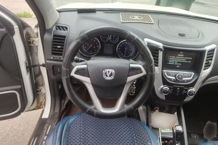 Used CHANGAN CS35 2016 1.6L Manual Luxury Model China V Standard Steering Wheel