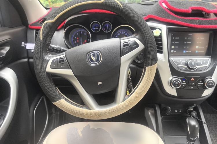 Used CHANGAN CS35 2016 1.6L Automatic Luxury Model China IV Standard Steering Wheel
