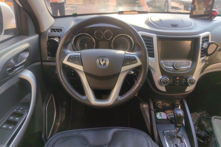 Used CHANGAN CS35 2016 1.6L Automatic Luxury Model China V Standard Steering Wheel