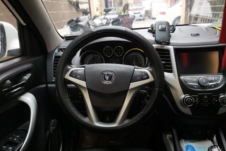 Used CHANGAN CS35 2016 1.6L Manual Luxury Model China V Standard Steering Wheel