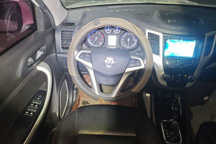 Used CHANGAN CS35 2016 1.6L Automatic Luxury Model China V Standard Steering Wheel