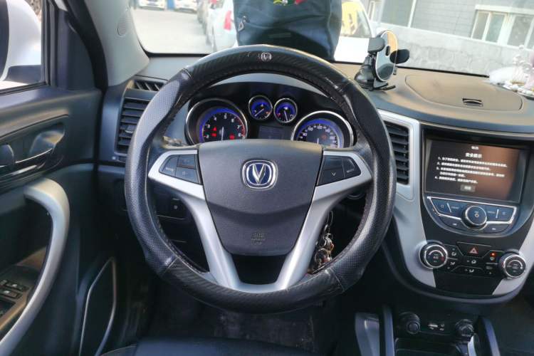 Used CHANGAN CS35 2016 1.6L Manual Luxury Model China IV Standard Steering Wheel