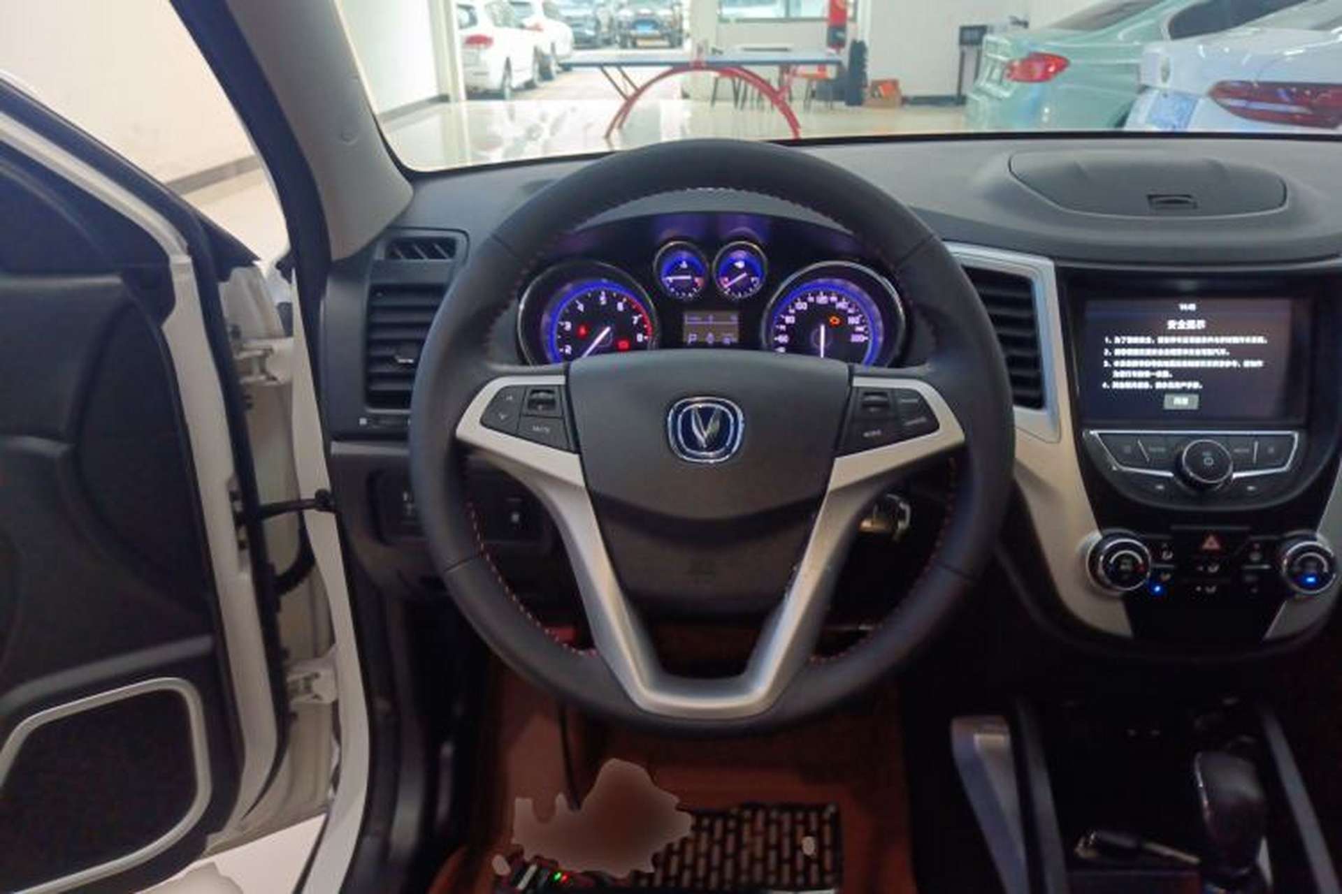 Used CHANGAN CS35 2016 1.6L Automatic Luxury Model China V Standard Steering Wheel