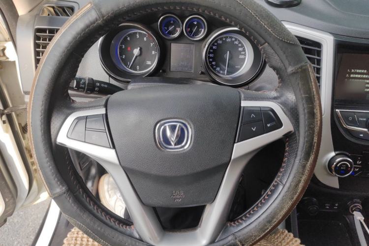 Used CHANGAN CS35 2016 1.6L Manual Luxury Model China V Standard Steering Wheel