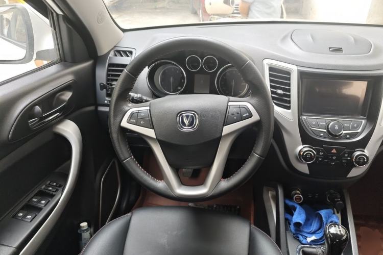Used CHANGAN CS35 2016 1.6L Manual Luxury Model China IV Standard Steering Wheel
