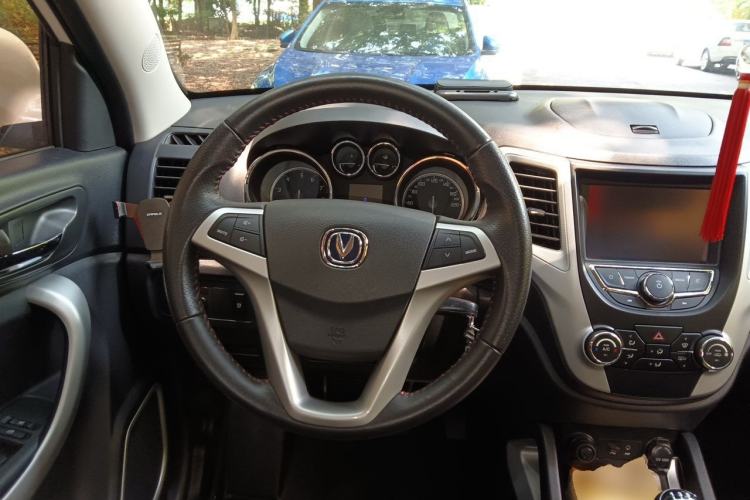 Used CHANGAN CS35 2016 1.6L Manual Luxury Model China V Standard Steering Wheel