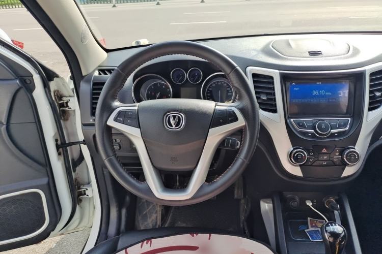 Used CHANGAN CS35 2016 1.6L Manual Luxury Model China IV Standard Steering Wheel