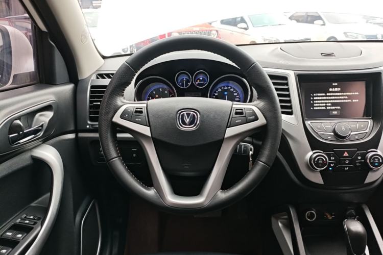 Used CHANGAN CS35 2016 1.6L Automatic Luxury Model China IV Standard Steering Wheel
