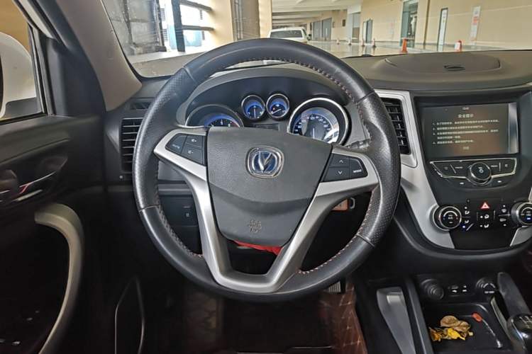 Used CHANGAN CS35 2016 1.6L Manual Luxury Model China IV Standard Steering Wheel
