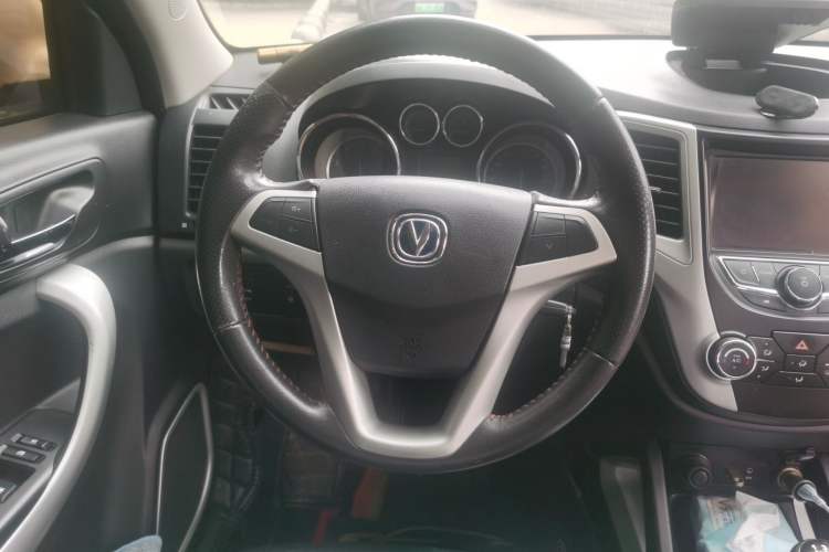 Used CHANGAN CS35 2016 1.6L Manual Luxury Model China IV Standard Steering Wheel