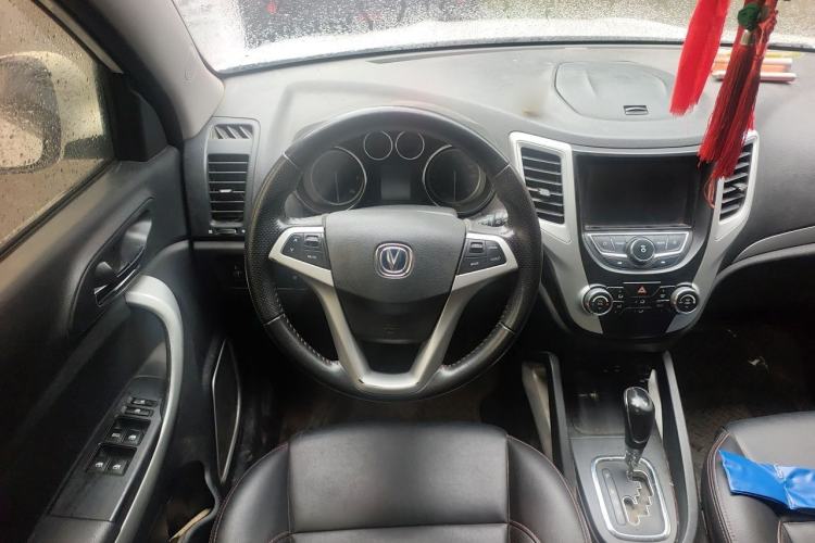 Used CHANGAN CS35 2016 1.6L Automatic Luxury Model China V Standard Steering Wheel