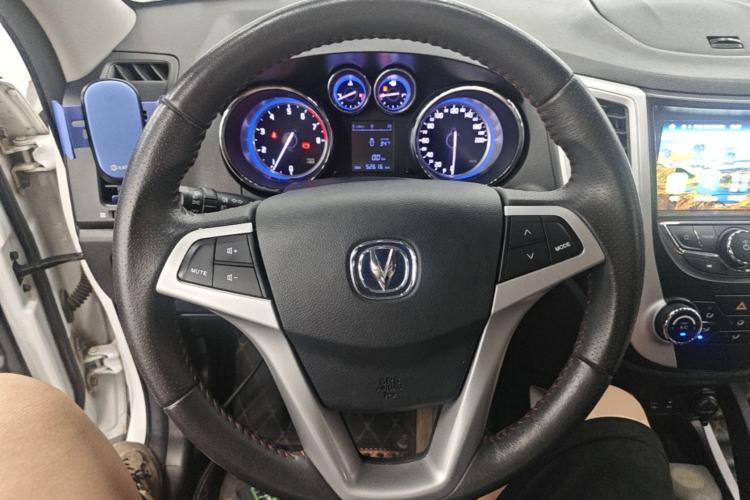 Used CHANGAN CS35 2016 1.6L Manual Luxury Model China V Standard Steering Wheel