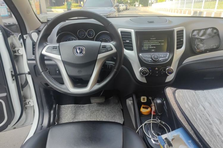 Used CHANGAN CS35 2016 1.6L Automatic Luxury Model China IV Standard Steering Wheel