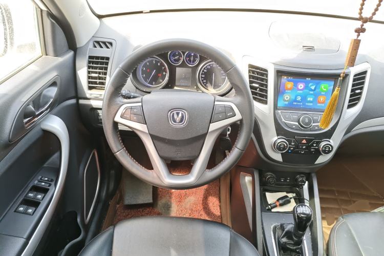 Used CHANGAN CS35 2016 1.6L Manual Luxury Model China V Standard Steering Wheel