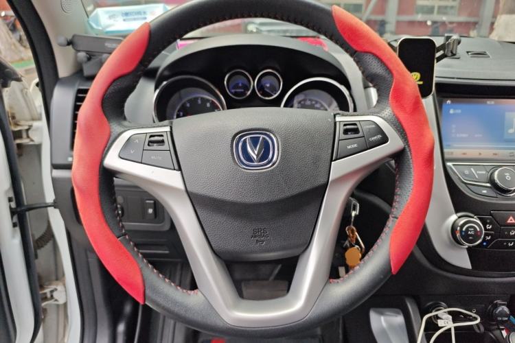 Used CHANGAN CS35 2016 1.6L Automatic Luxury Model China IV Standard Steering Wheel